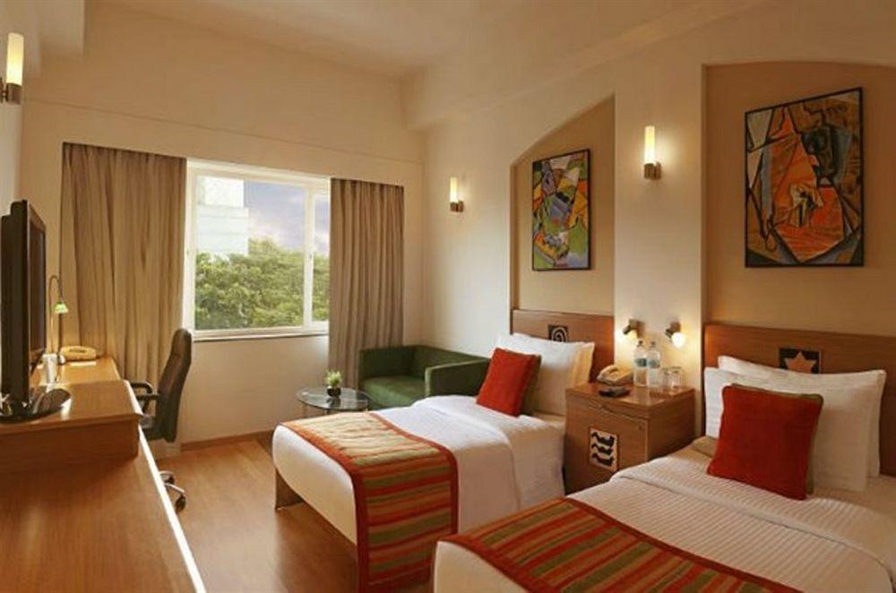 Lemon Tree Hotel Hinjewadi Pune Hindzsevádi Kültér fotó